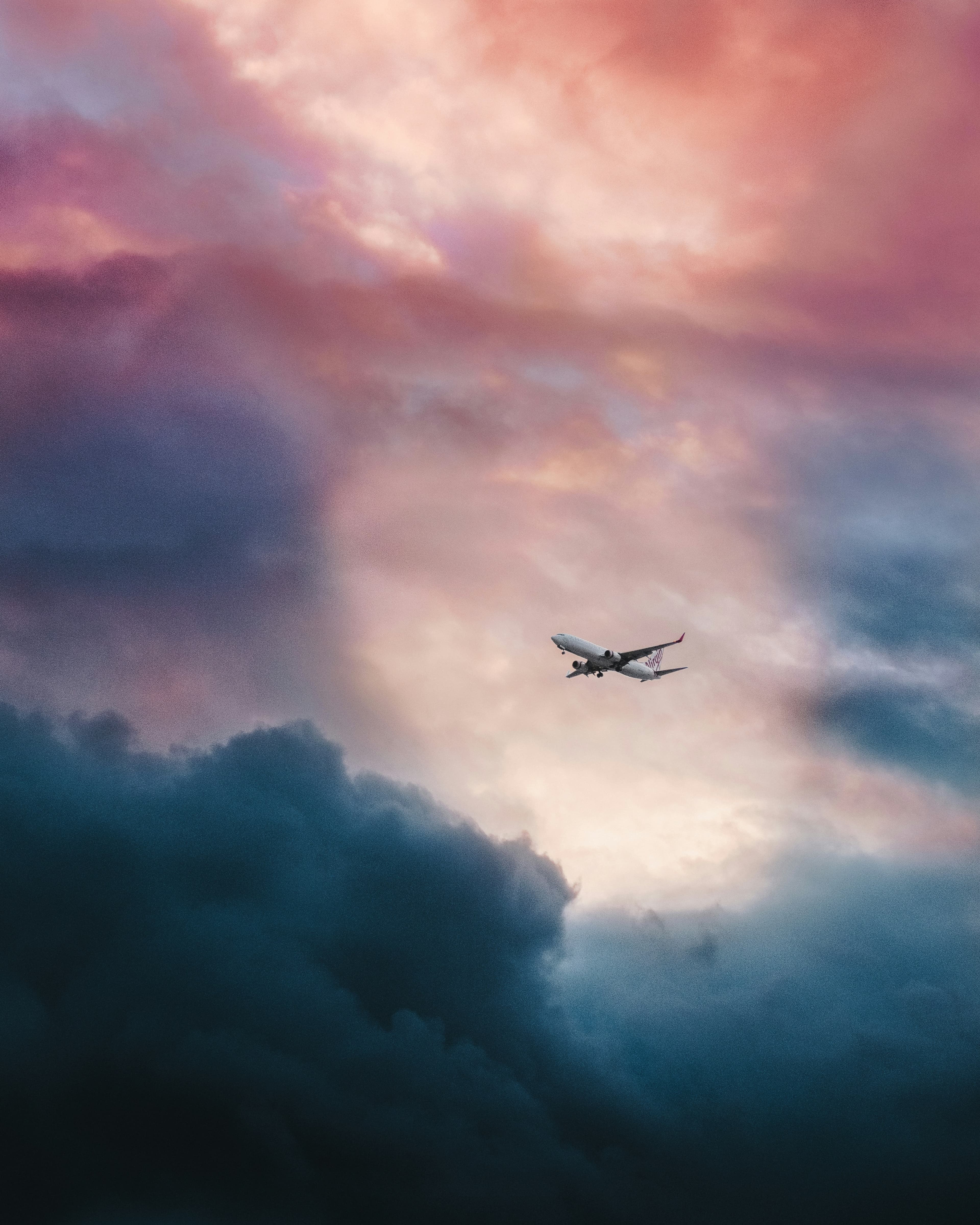 How to Save Money on Flights: Top 5 Apps You Need in 2025
