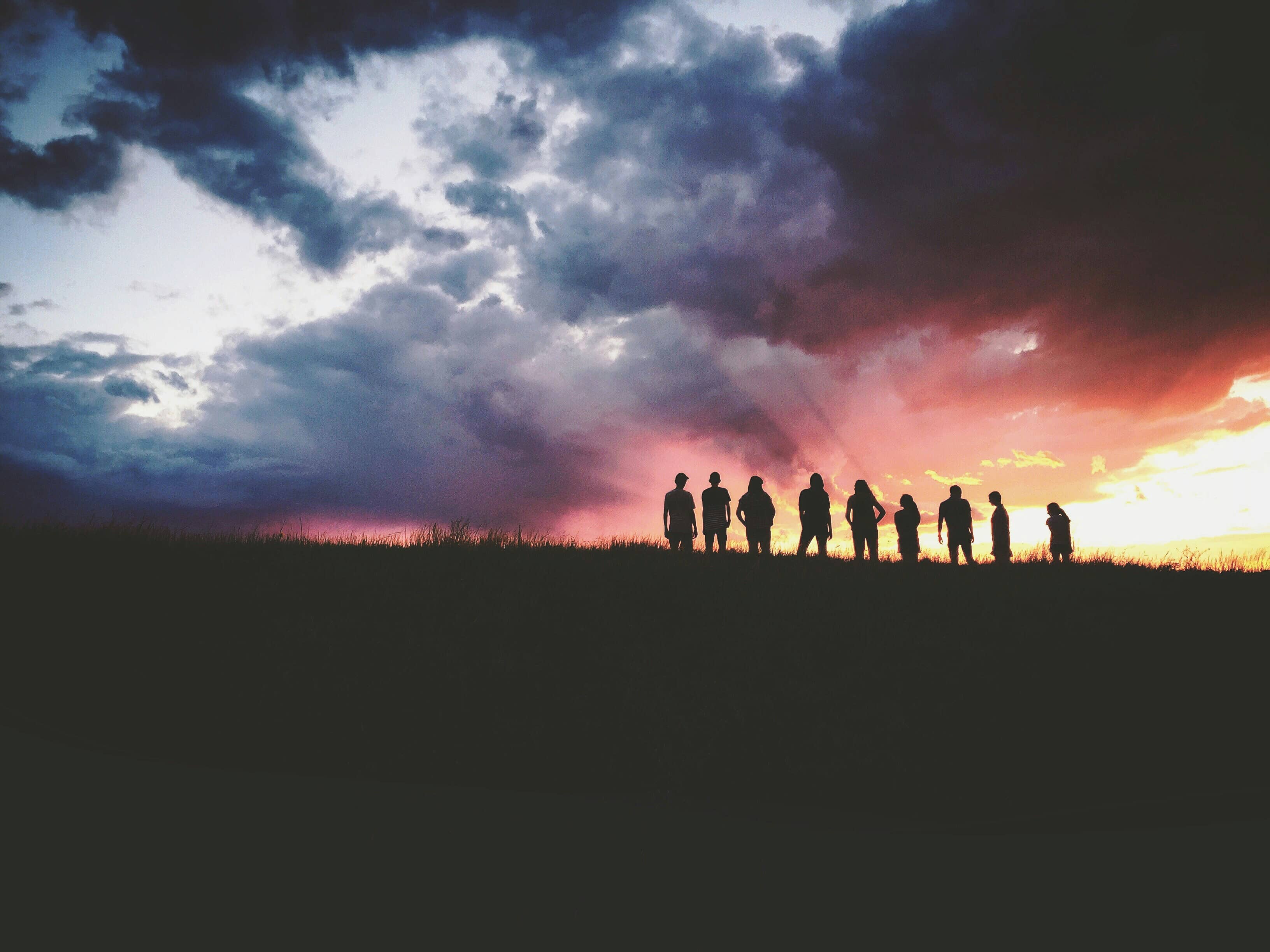Save More Together: The Best Group-Buying Apps for Shopping in 2025