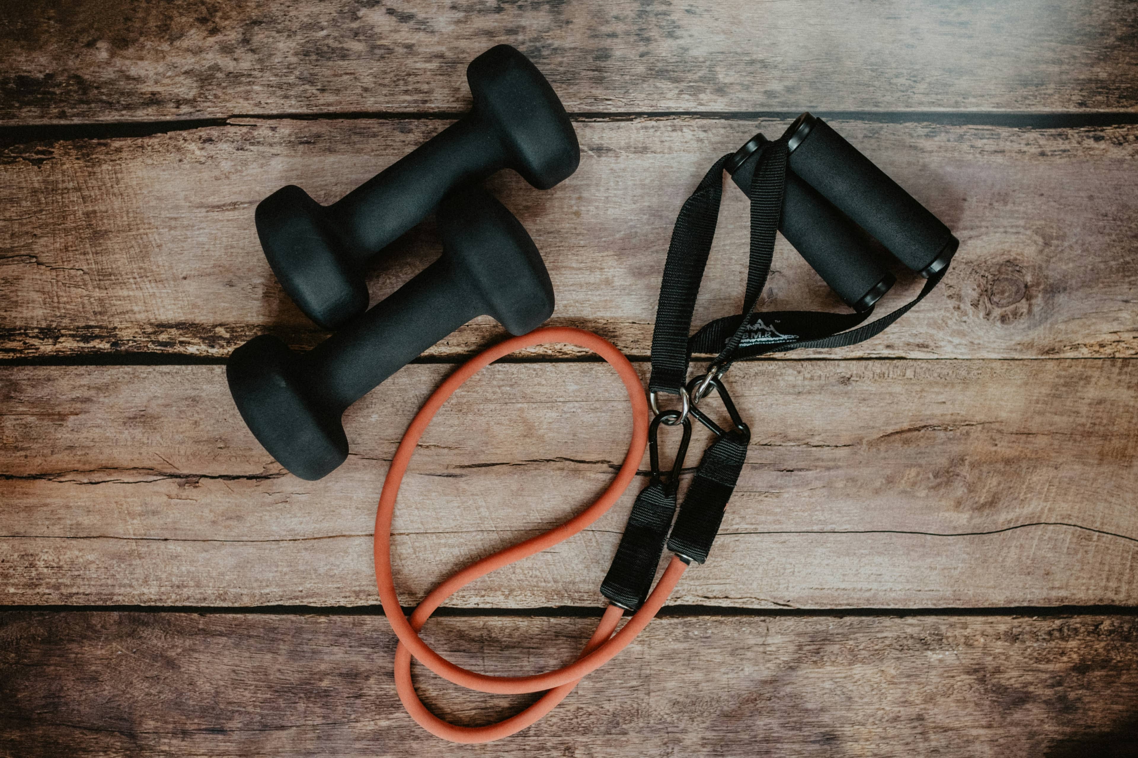 How to Save Money on Fitness: Best Apps for Home Workouts