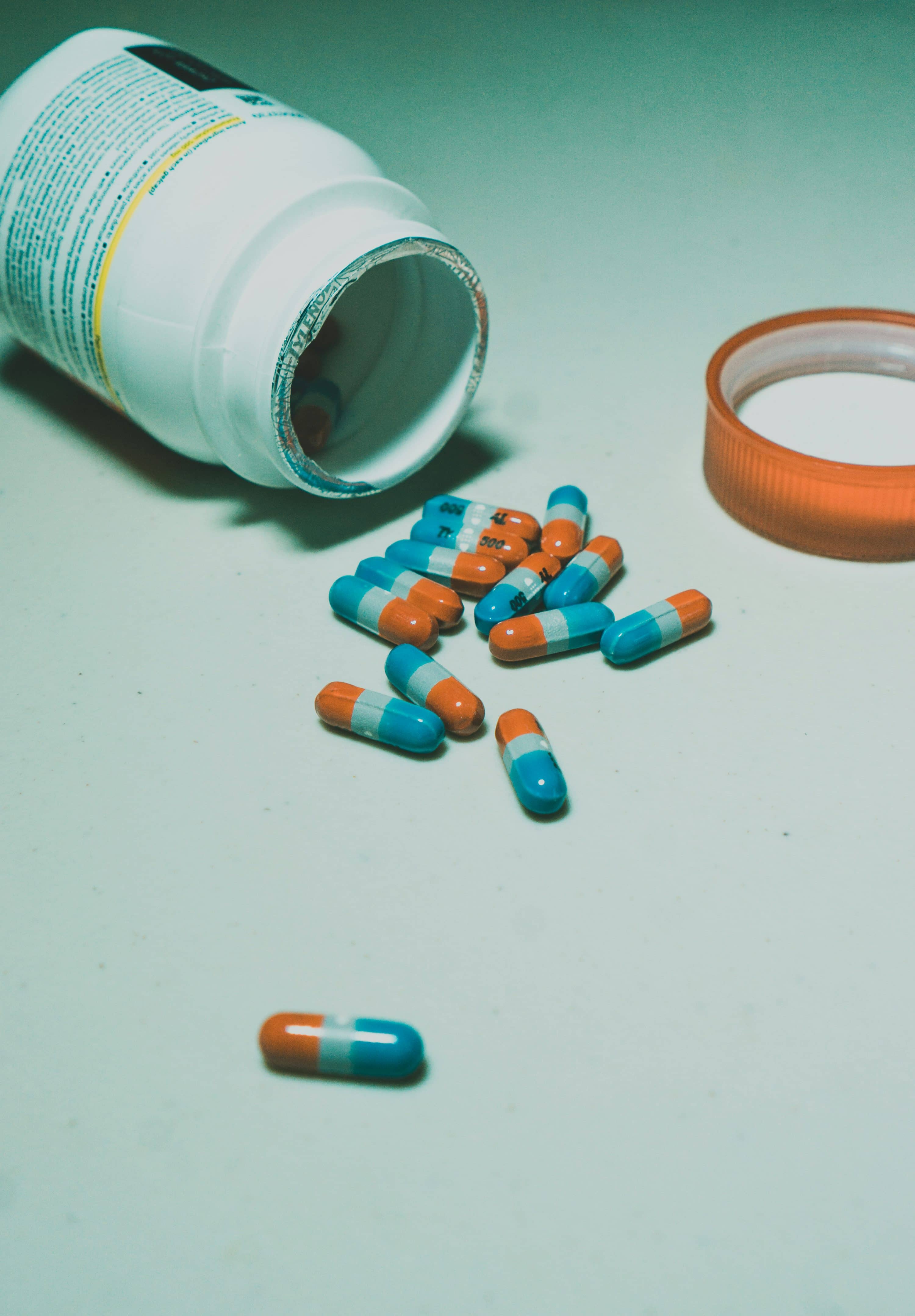 How to Save on Prescriptions in 2025: 5 Pharmacy Discount Apps That Compare Prices, Coupons & Nearby Deals