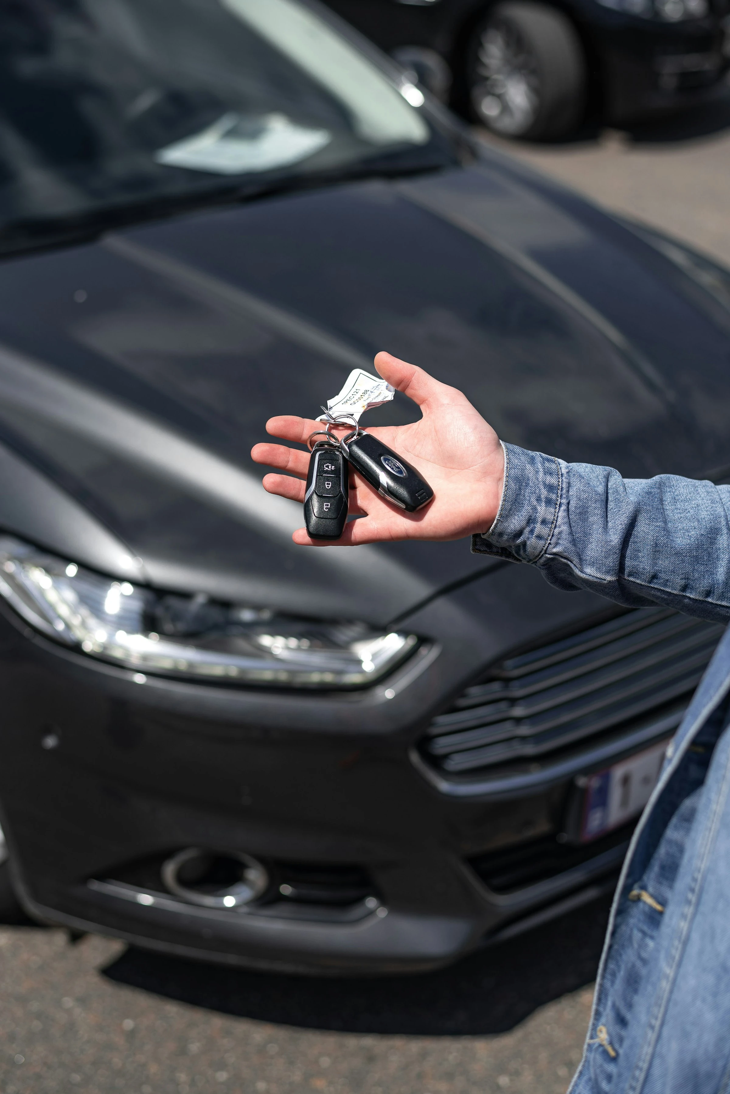 Save on Used Cars With History Apps
