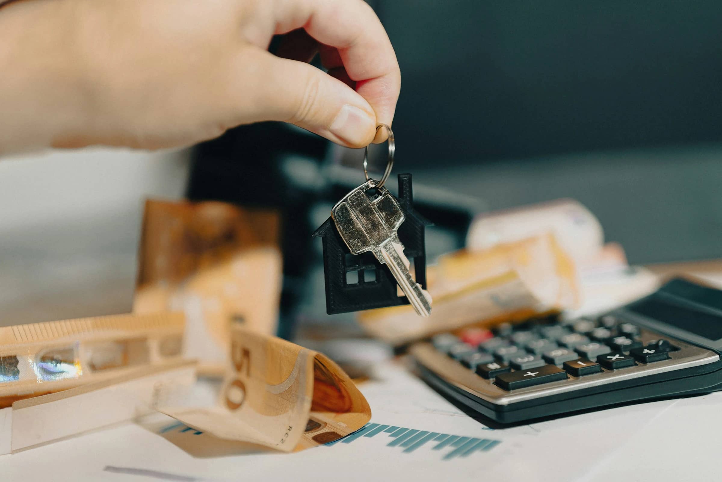 Rent or Buy? Decide With Calculator Apps