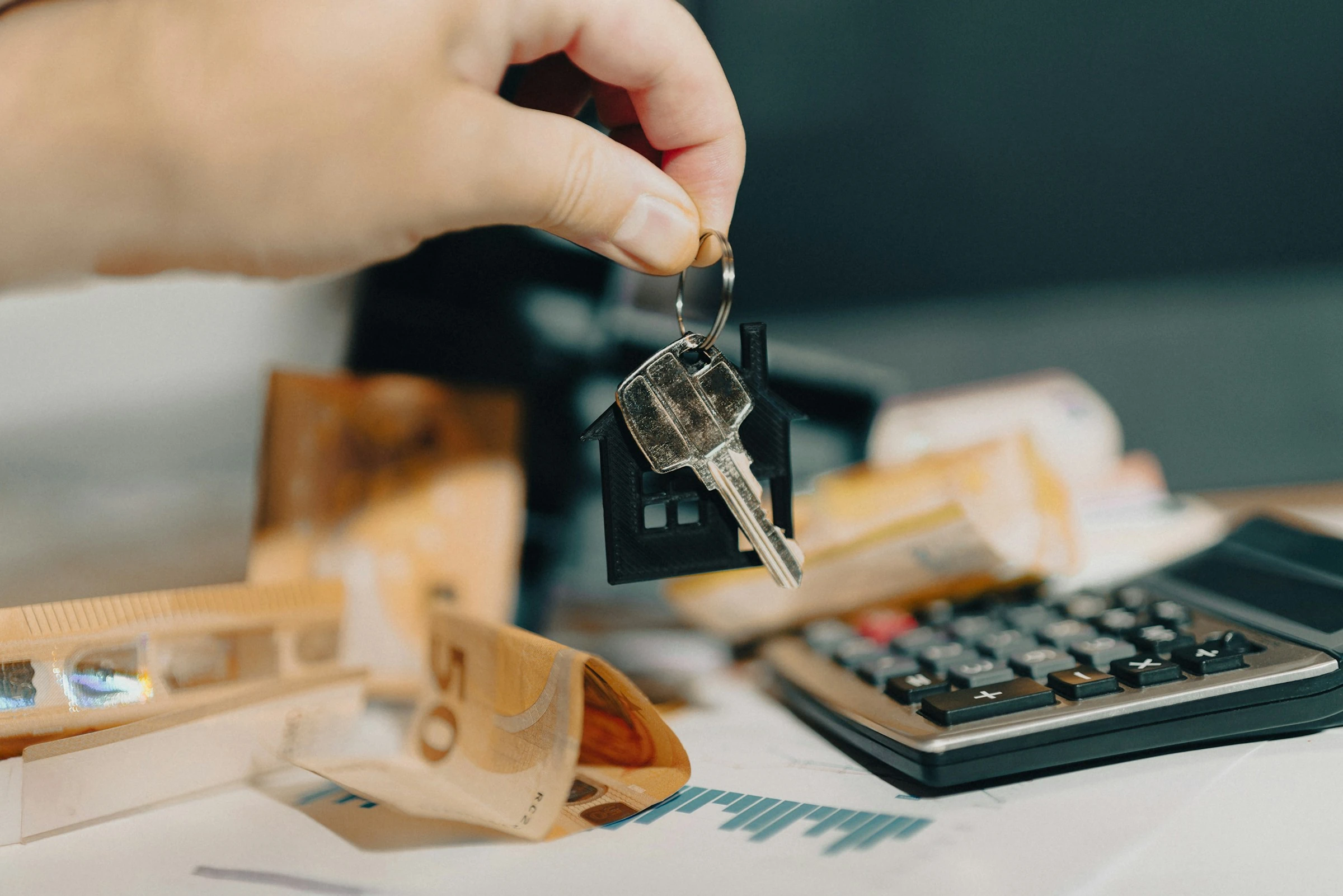 Rent or Buy? Decide With Calculator Apps