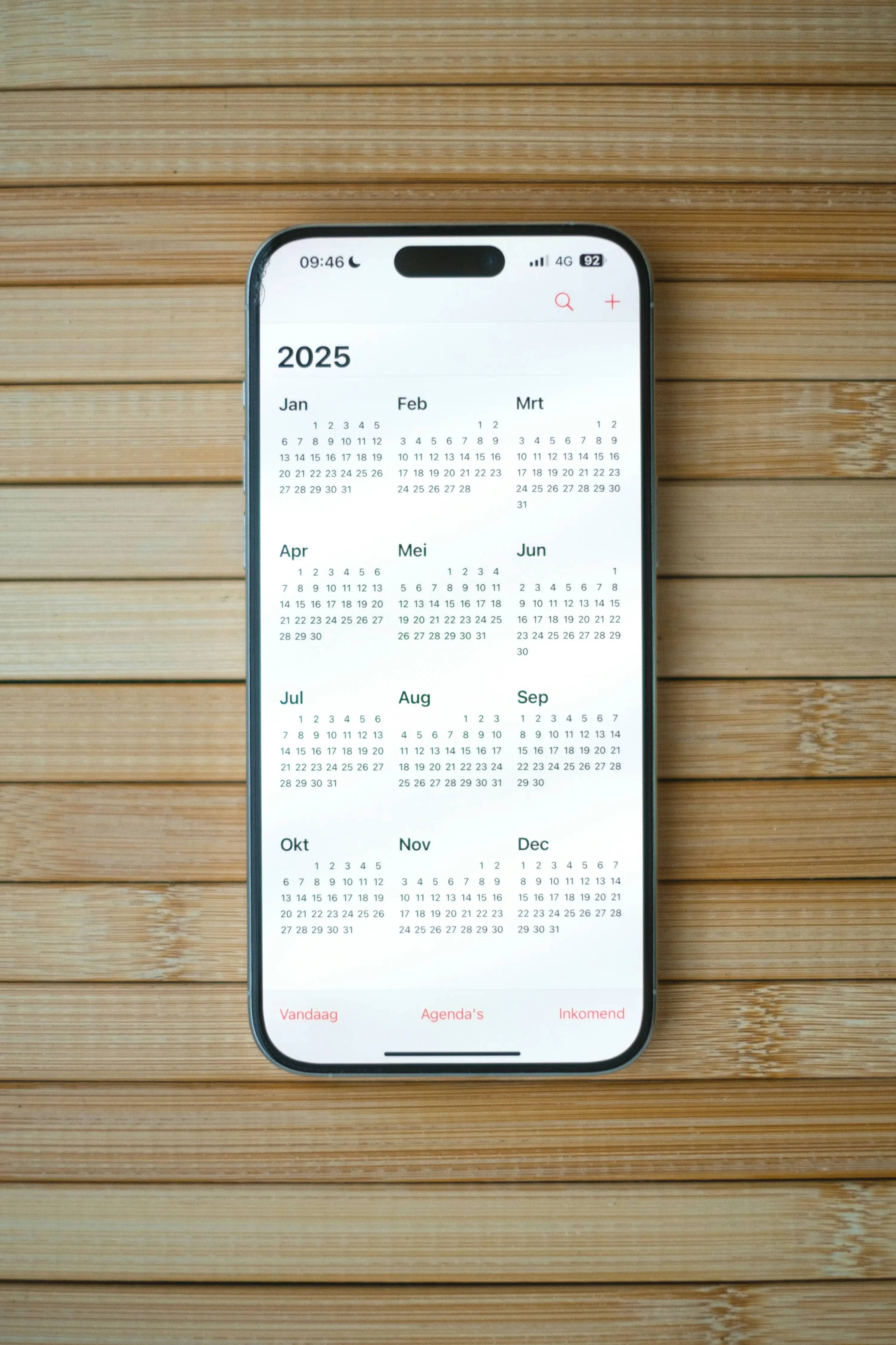 Buy Now or Wait? Sale Calendar Apps