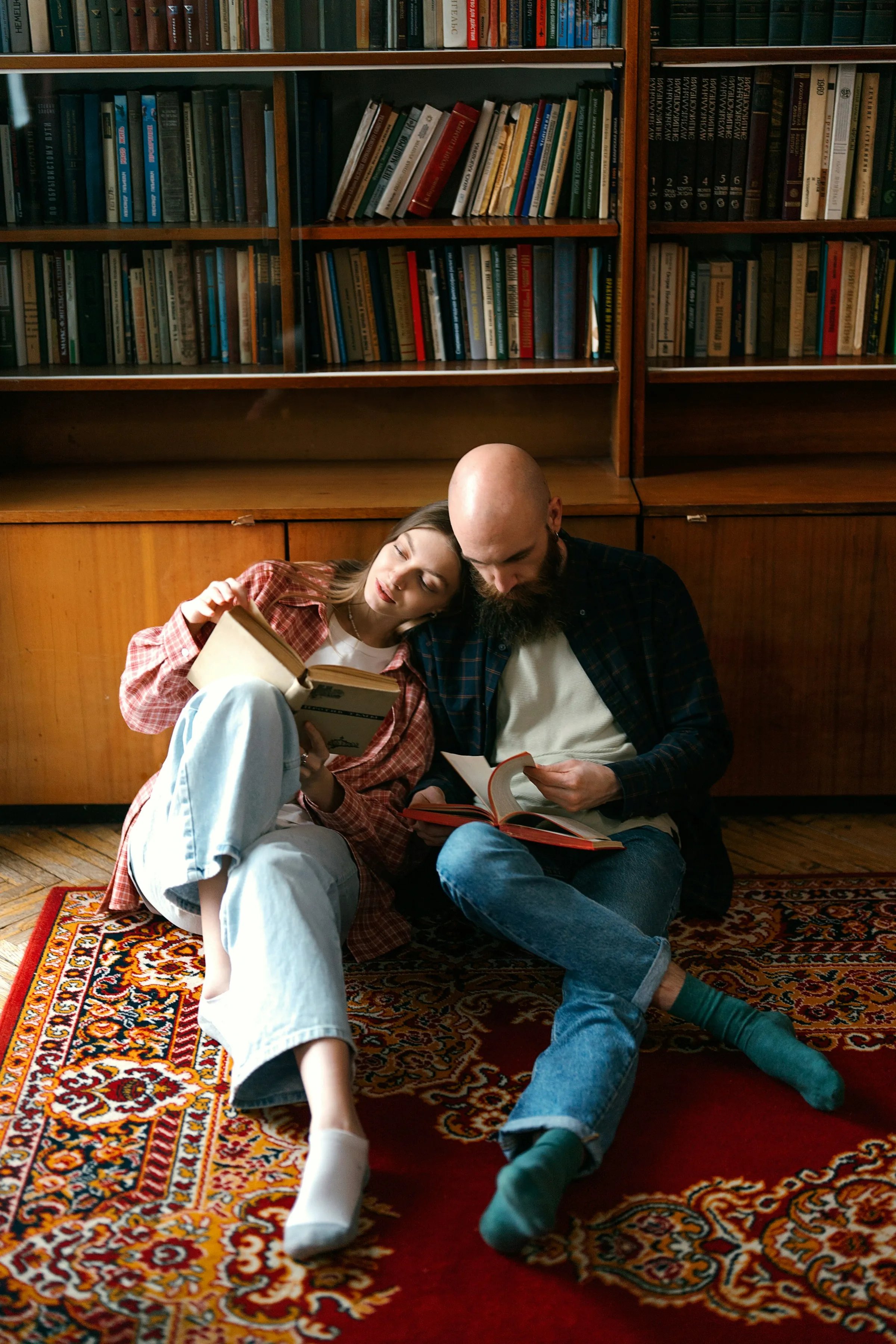 How to Budget Before Moving In Together With Apps