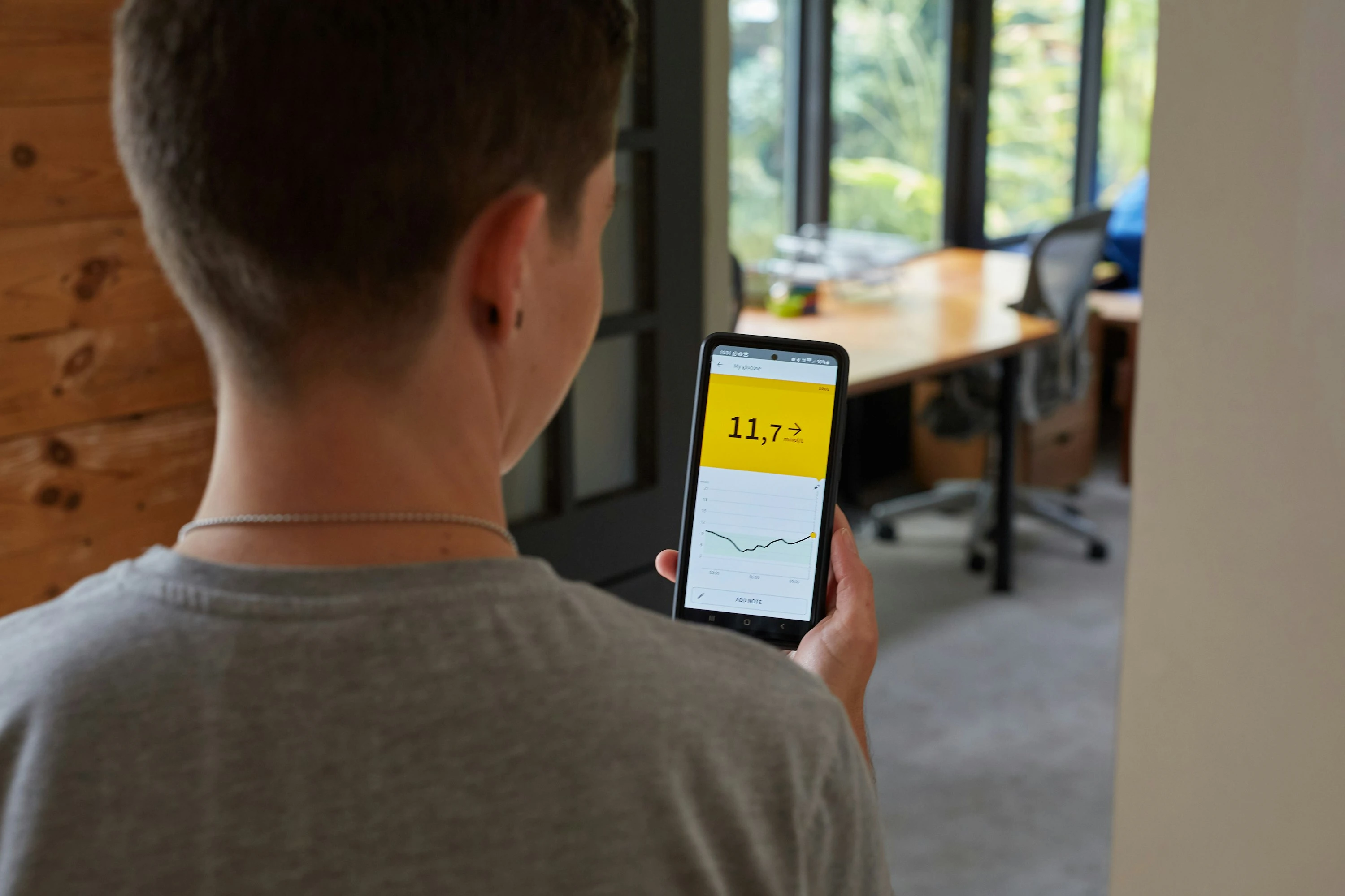 Can Cash-Flow Apps Stop Month-End Panic?