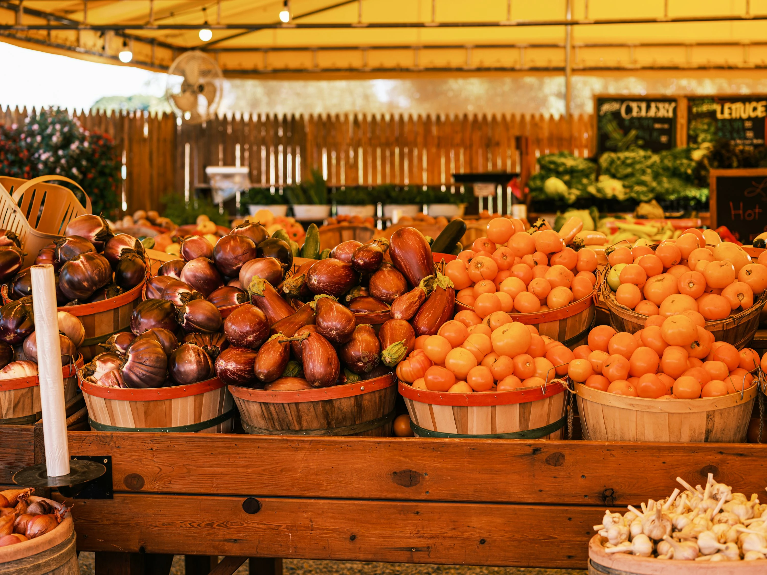 Save on Produce With Seasonal Food Apps